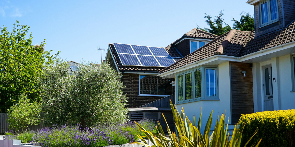 LiFePO₄ is the New Standard: Why Lithium Iron Phosphate Batteries are Essential for Your Solar Backup Generators