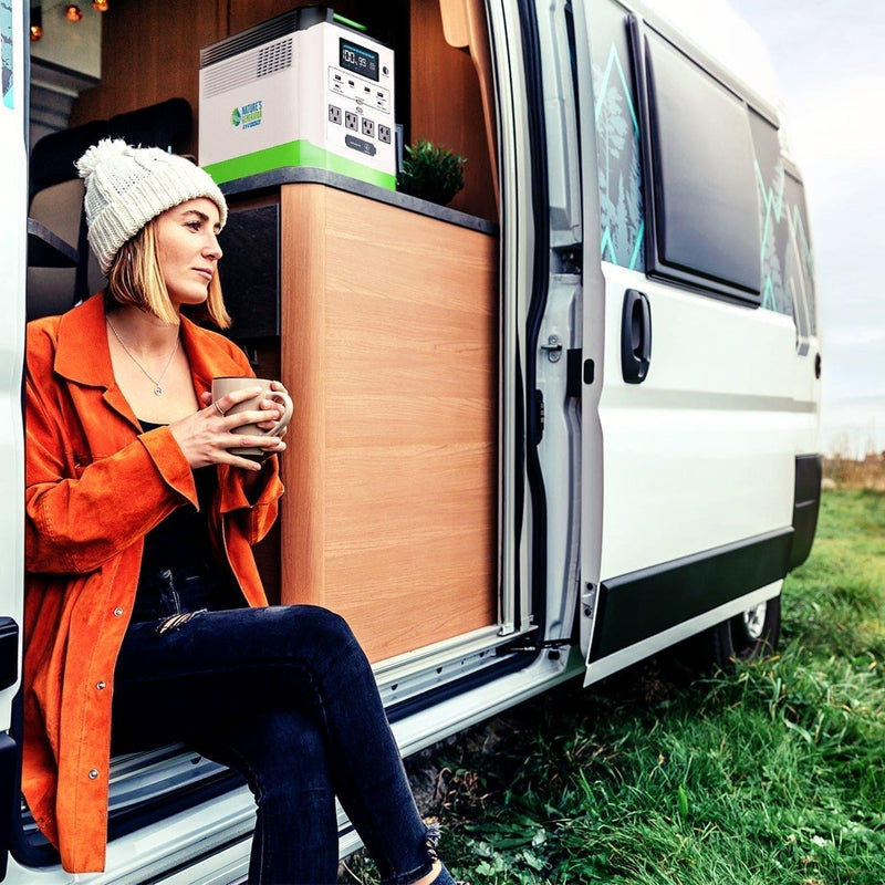 Lithium 1800 - Scene Nature's Generator Lithium 1800 Van Life 13